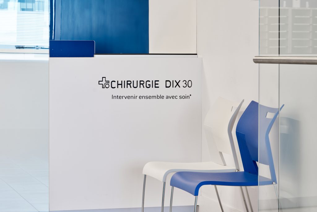 Chirurgie DIX30 in Brossard, QC waiting room