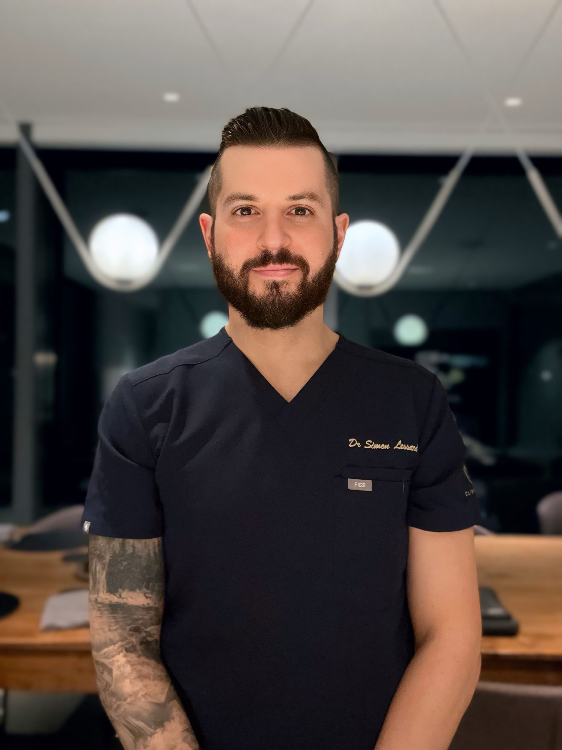 Dr. Simon Lessard